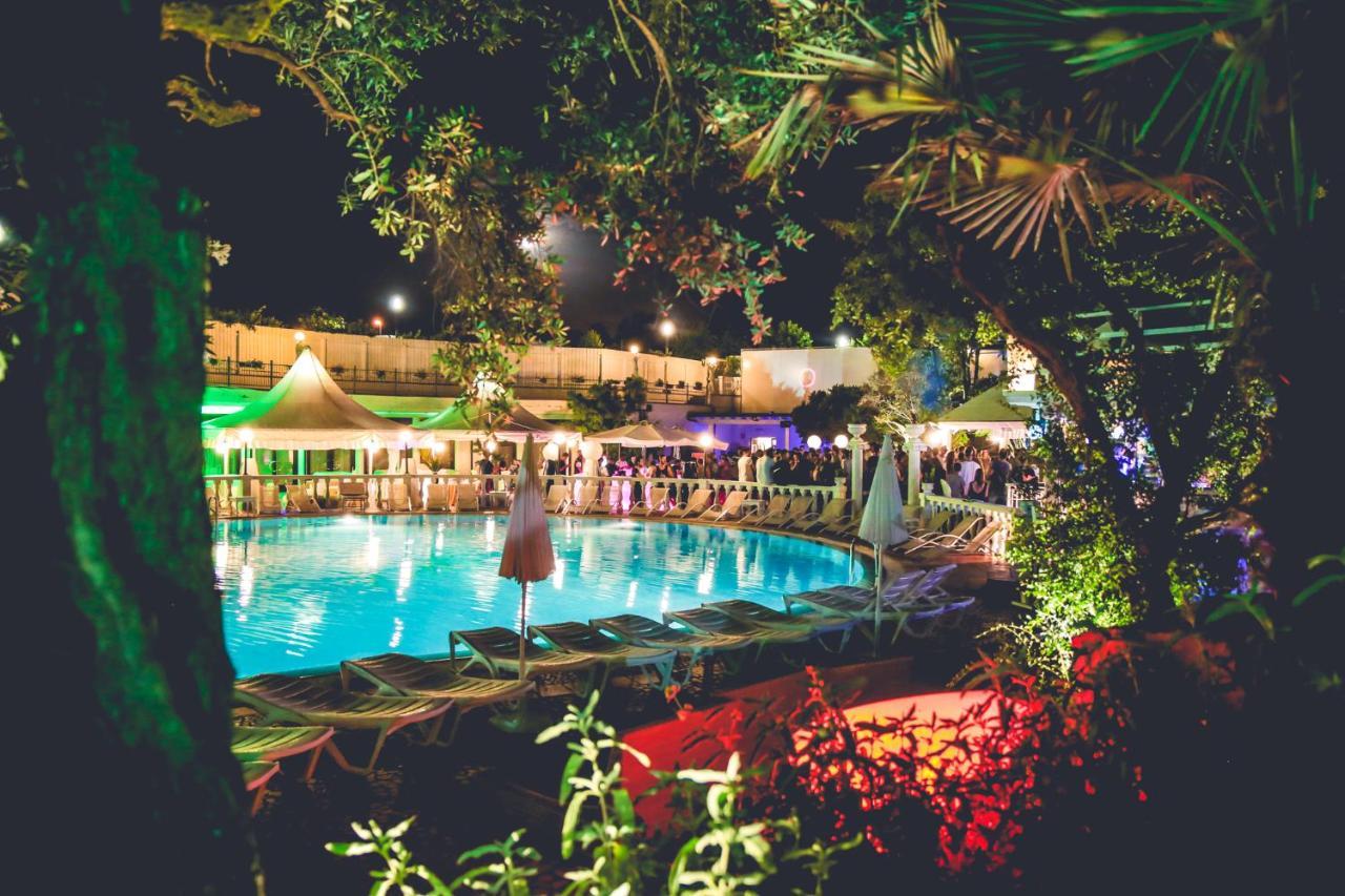 Hotel Villa Pigalle Tezze sul Brenta Eksteriør billede