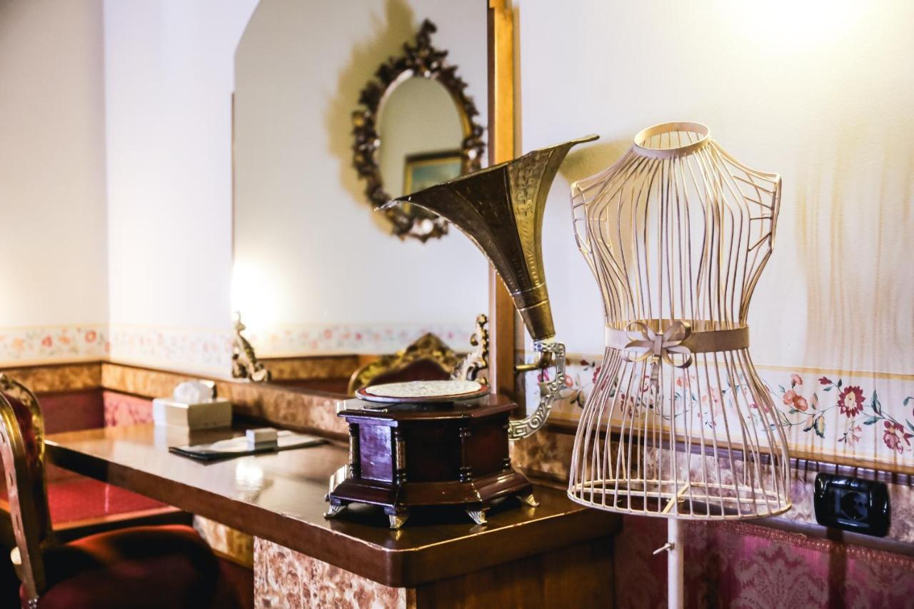 Hotel Villa Pigalle Tezze sul Brenta Eksteriør billede