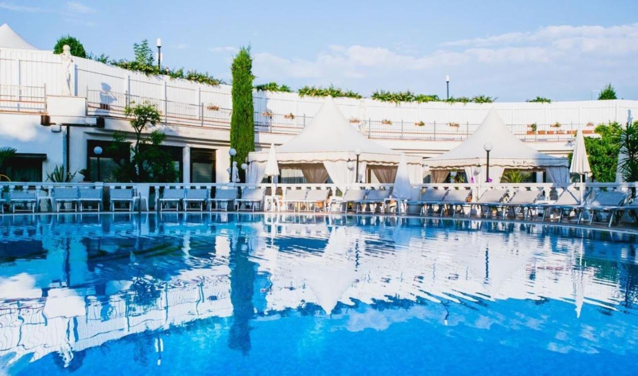 Hotel Villa Pigalle Tezze sul Brenta Eksteriør billede