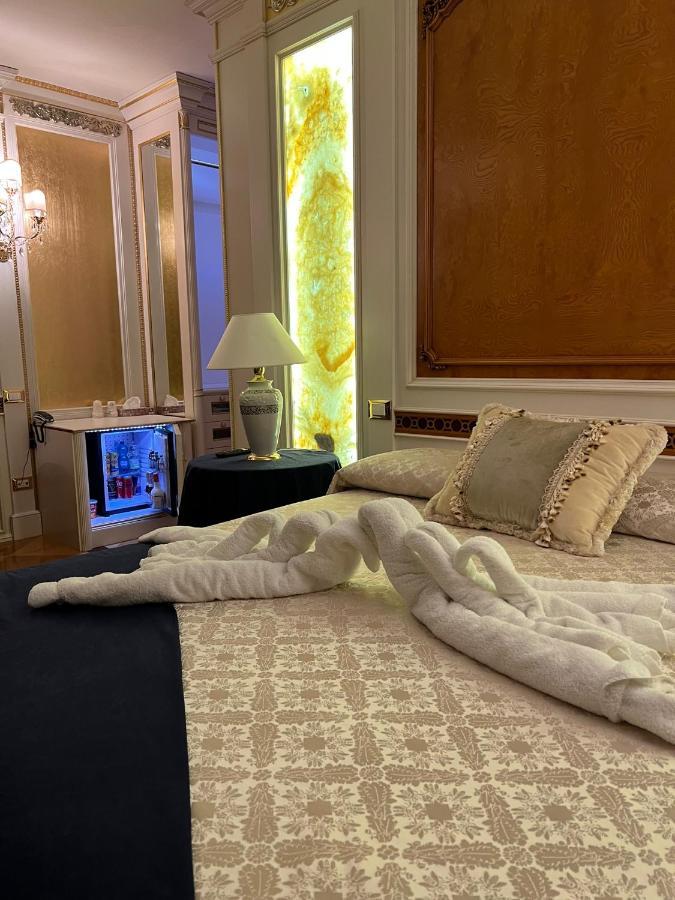 Hotel Villa Pigalle Tezze sul Brenta Eksteriør billede